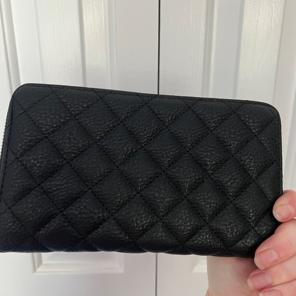 Steve Madden Quilted Black Leather Wallet - Picture 4 of 5